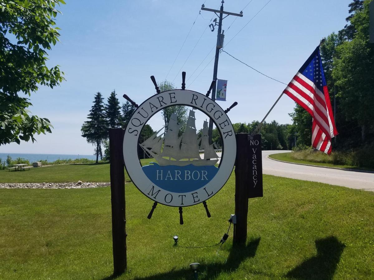 Square Rigger Harbor Motel Baileys Harbor Exterior photo